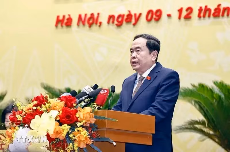 国会主席陈青敏发表讲话。（图片来源：越通社）