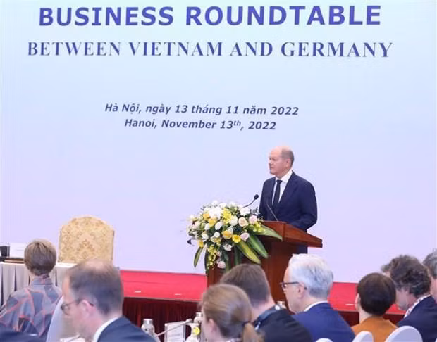 德国总理奥拉夫·朔尔茨发表讲话。