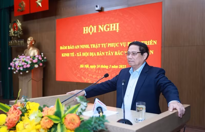 范明正总理在会上发表讲话。（图片来源：越通社）