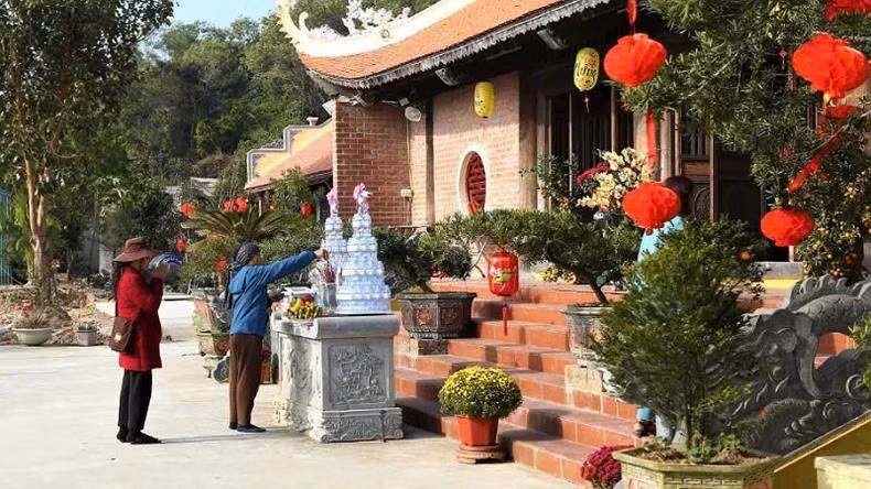海岛旅游与宗教旅游相结合，正成为姑苏县的正确发展方向。