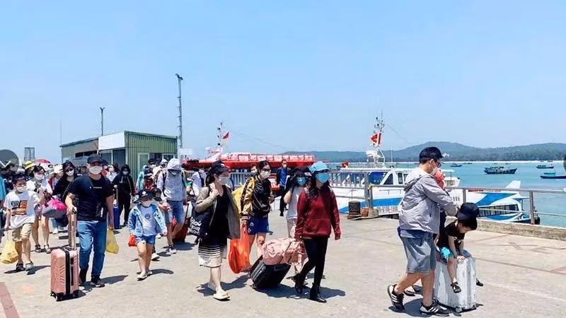前往姑苏岛观光、体验的游客数量日益增长。