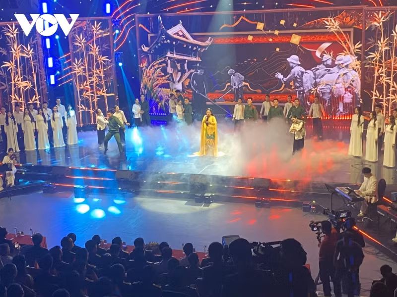 “和平之歌”艺术交流活动。（图片来源：VOV）
