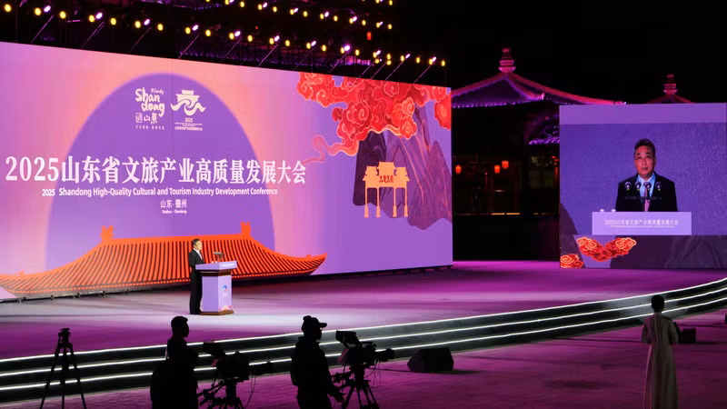 中国—东盟中心秘书长史忠俊在开幕式上发言。