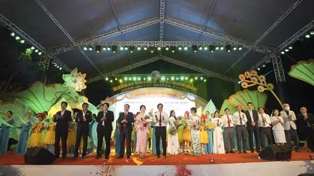 第18届会安-日本文化交流活动开幕式。