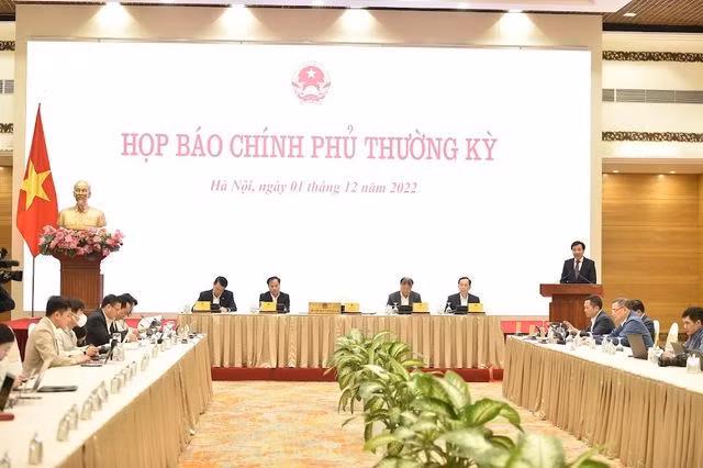 越南政府11月份例行记者会。