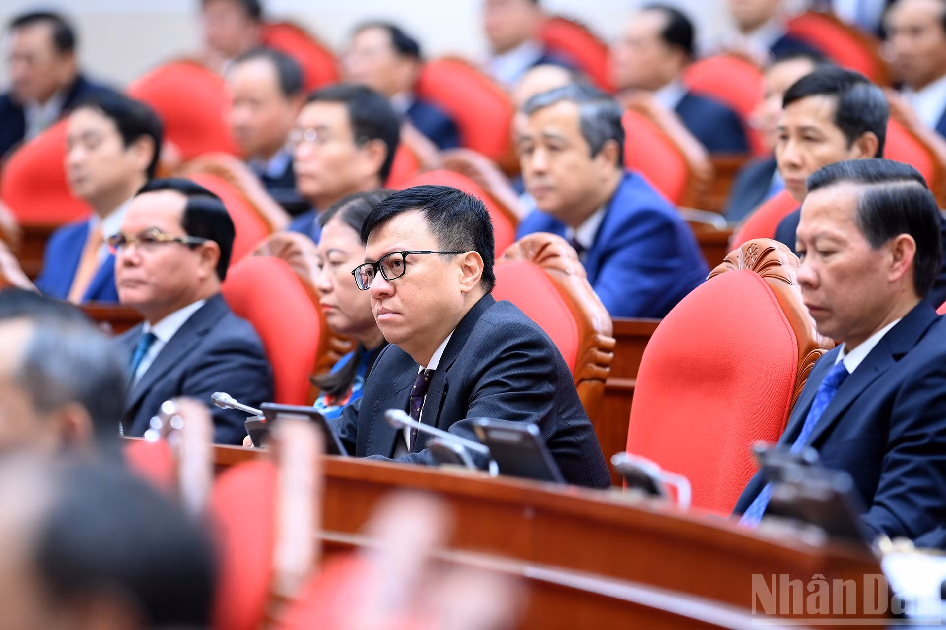 出席闭幕会的各位代表。