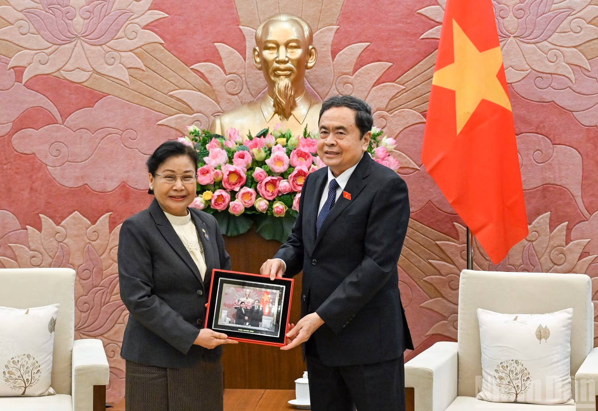 anh-9-5147.jpg