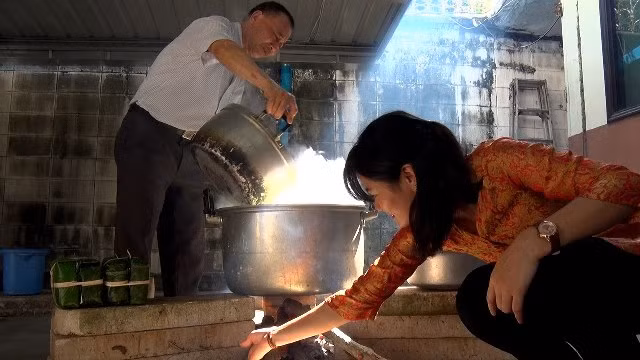 旅居泰国越南人社团温暖迎丁酉新春 ảnh 12