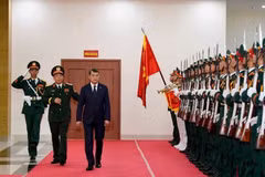 黎明兴总理出席国防学院2026—2027新学年开学典礼。（图片来源：人民军队报）