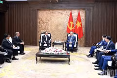 越共中央总书记、国家主席苏林会见菲律宾国家安全委员会顾问爱德华多。