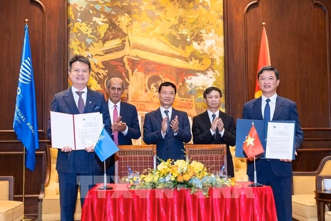 越南知识产权局同世界知识产权组织签署知识产权领域合作谅解备忘录。