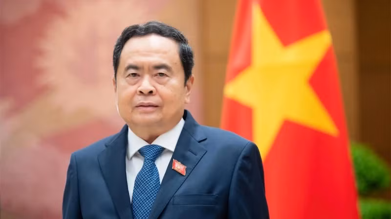 越南国会主席陈青敏将出席在土耳其伊斯坦布尔举行的第152届各国议会联盟大会（IPU-152），并在土耳其开展一系列双边活动，同时对意大利共和国进行正式访问。）