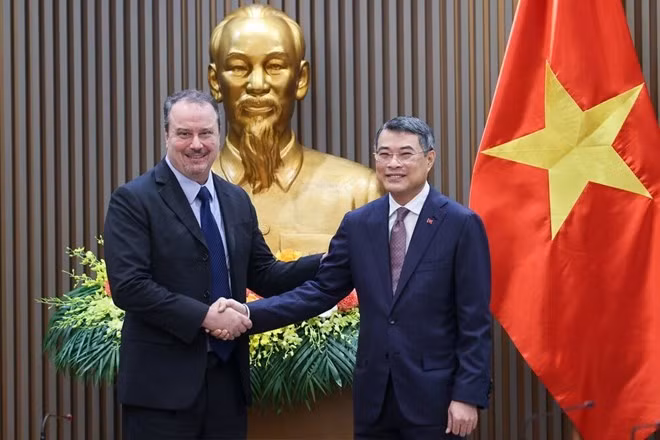 越南政府总理黎明兴会见美国副贸易代表斯威策。