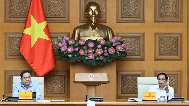 政府总理范明正与国会主席陈青敏共同主持会议。