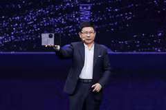 HUAWEI Mate XT 2 非凡大师正式亮相。（华为 供图）