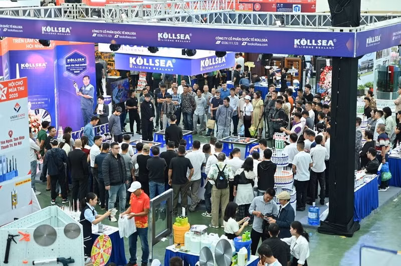 2025年首届秋季博览会现场。