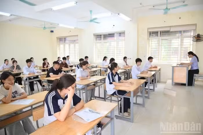 河内考生参加2026年高中毕业考试首日。