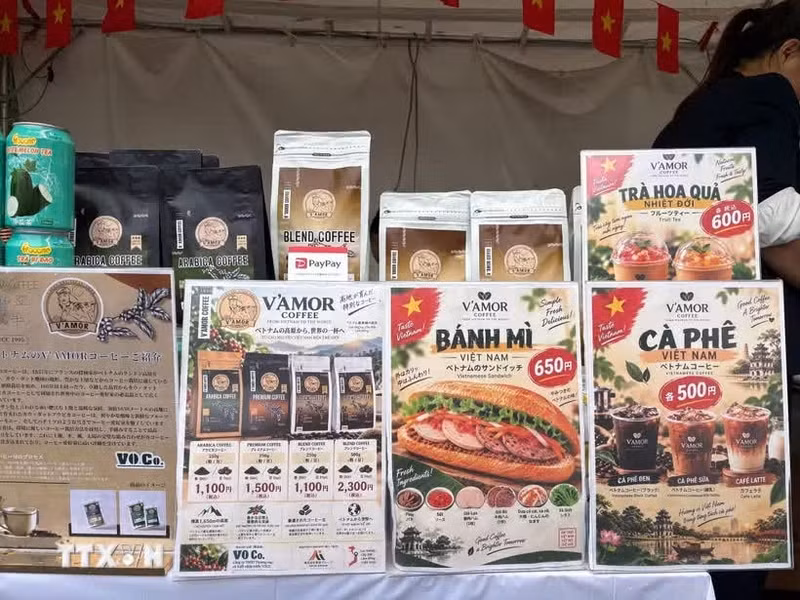 面包与咖啡是越南亲切且具有代表性的美食，在日本及世界各地日益深受青睐。（图片来源：越通社）