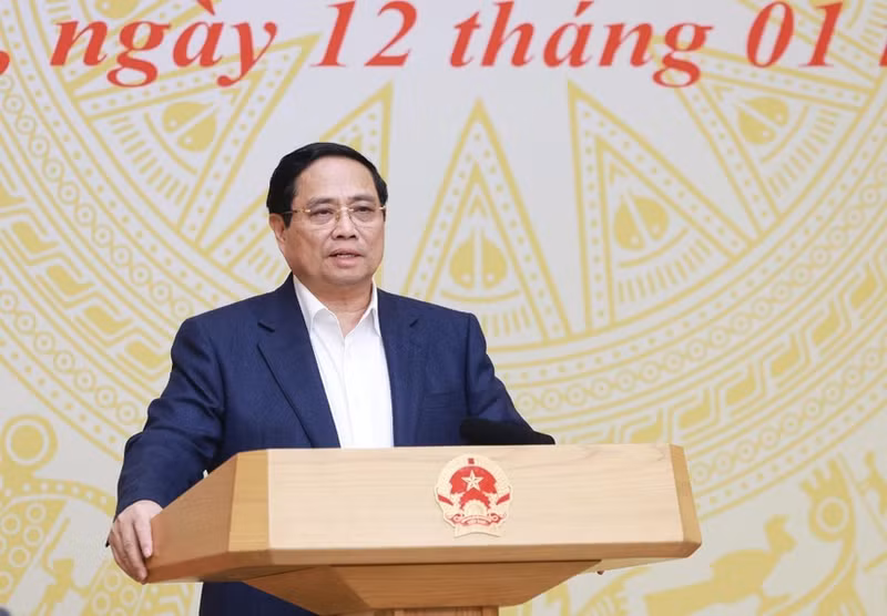 越南政府总理、国家数据指导委员会主任范明正在会上发表讲话。