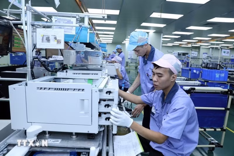位于海防VSIP工业园区、由中国香港投资的EVA精密工业有限责任公司，主要生产办公设备用电子零部件。