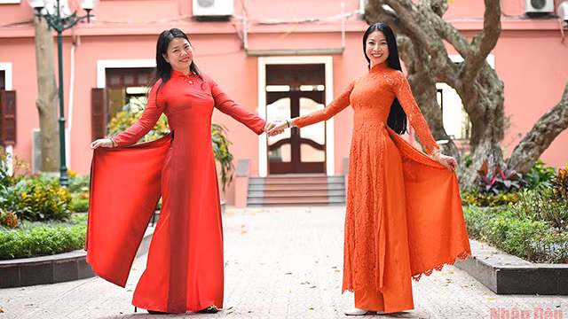 全国妇女响应2022年越南奥黛周（组图） ảnh 1
