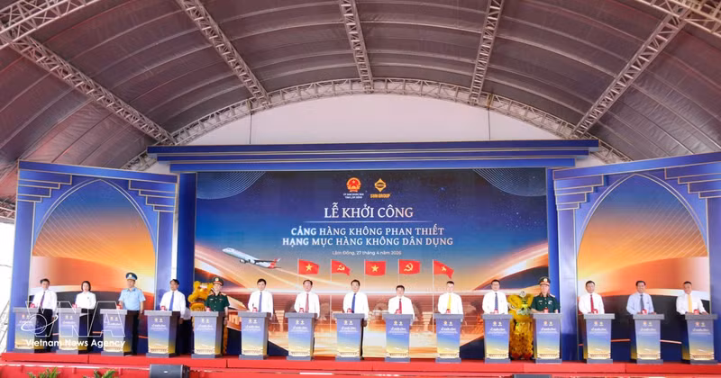 潘切机场—民用航空项目开工仪式。（图片来源：越通社）