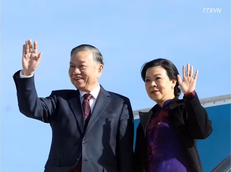 越共中央总书记、国家主席苏林及夫人离开布鲁塞尔，圆满结束对欧盟和比利时王国的正式访问。（图片来源：越通社）