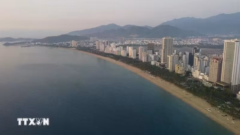 芽庄海滩。（图片来源：越通社）