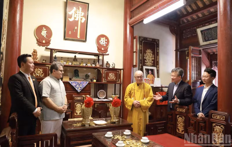 chuahuong4.jpg