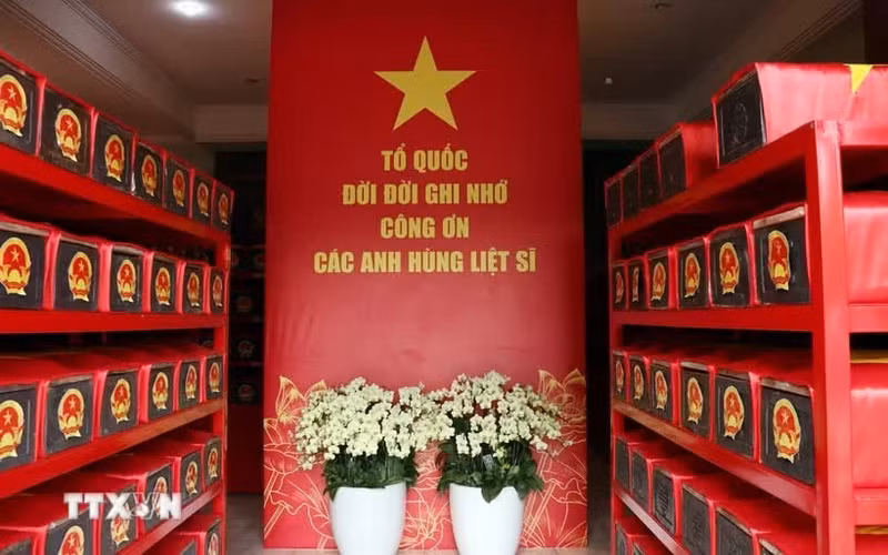 500昼夜战役展开3个月后在黎氏莲公园共归集664具烈士遗骸。（图片来源：越通社）