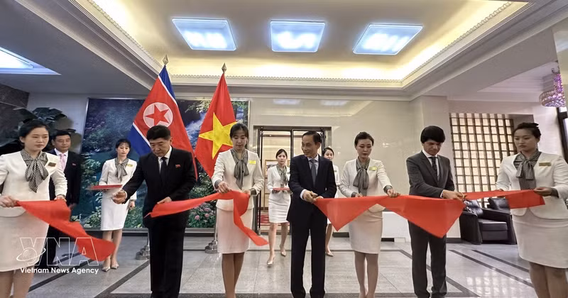 越南与朝鲜关系图片展在朝鲜平壤举行。