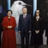 越共中央总书记、国家主席苏林与新西兰总督辛迪·基罗和各位代表一同参观新西兰著名摄影师摄影展。（图片来源：越通社）