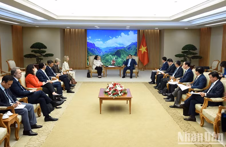会见场景。