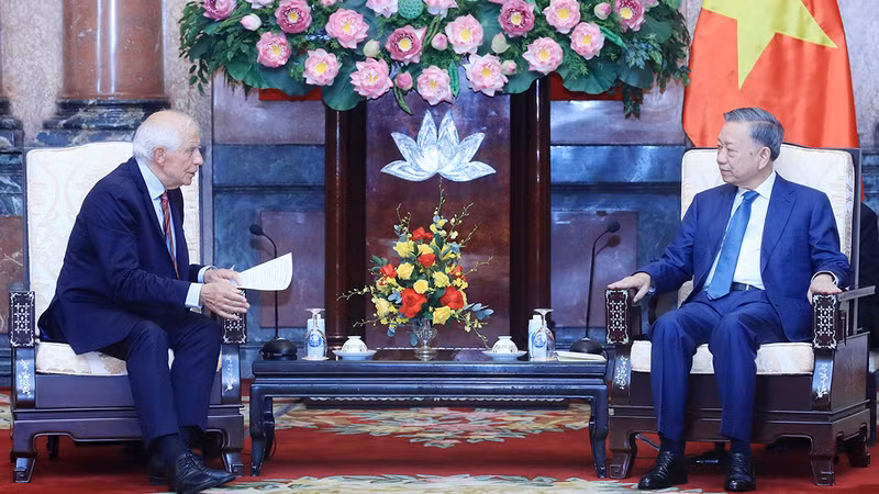 越南国家主席苏林会见欧盟委员会副主席博雷利。