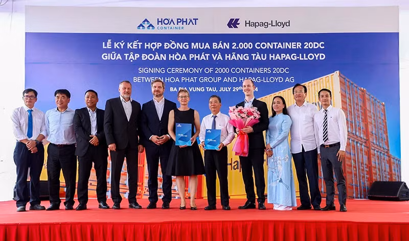 越南和发集团向赫伯罗特公司签订2000个20英尺标准集装箱供应合同。