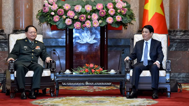 越南国家主席梁强会见中共中央军委副主席张又侠。