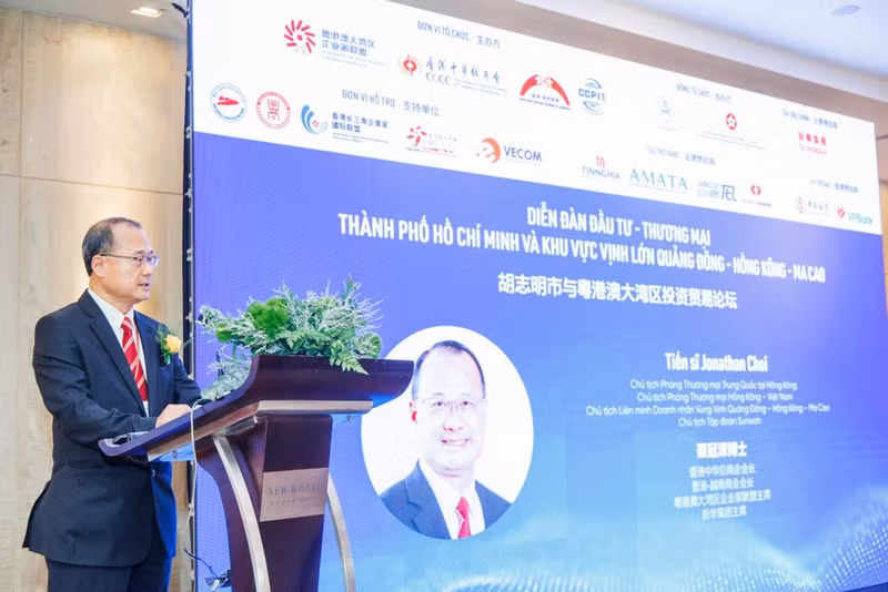 香港中华总商会会长、粤港澳大湾区企业家联盟主席、香港越南商会会长、新华集团主席蔡冠深博士。（新华集团供图）
