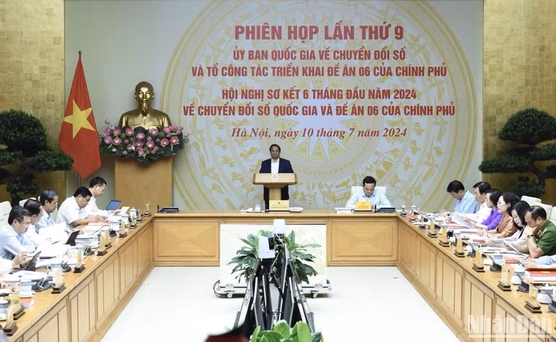 范明正总理在会上发表讲话。（图片来源：越通社）