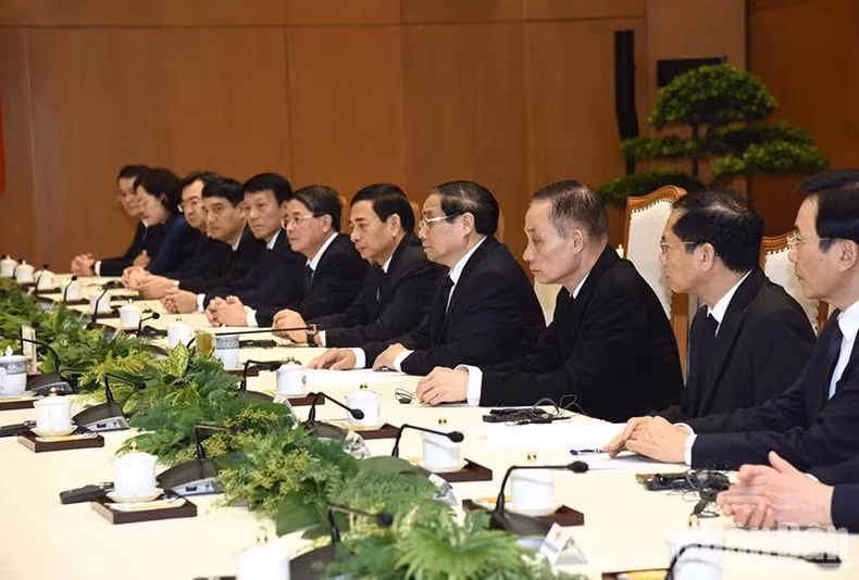 出席会见的越南领导代表。 出席会见的越南领导代表。