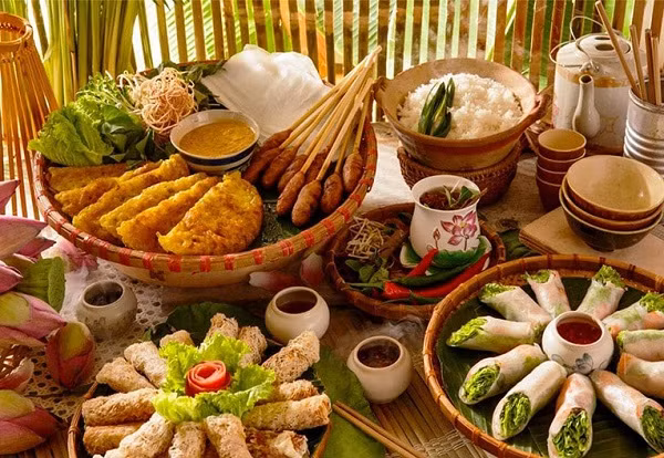 岘港美食。