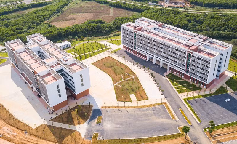 河内国家大学和乐分校。