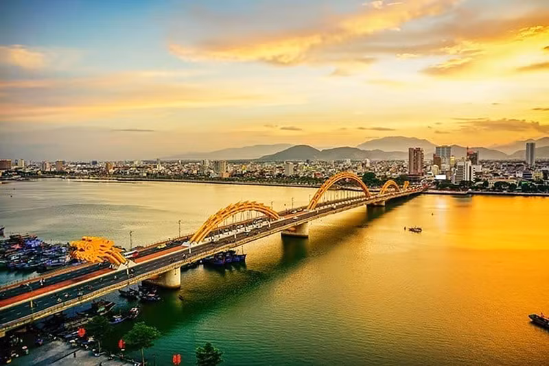 岘港市美景。