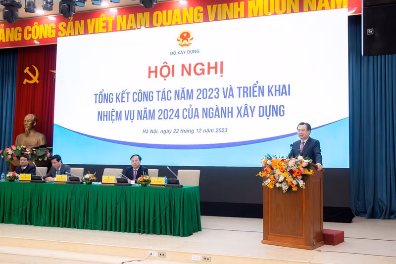 越南建设部部长阮青毅日前主持召开建设部2023年工作总结暨2024年工作任务部署会议。