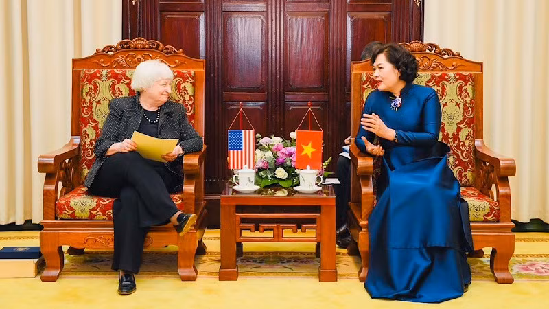 越南国家银行行长阮氏红会见美国财政部长珍妮特·耶伦。