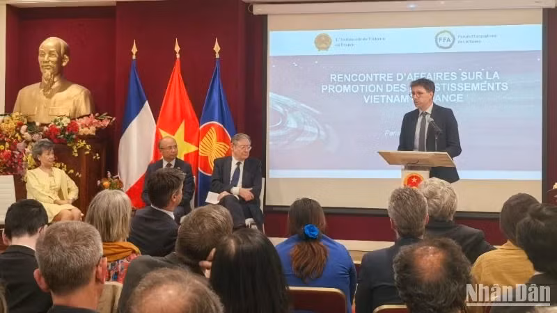 在越法投资促进会上，法国企业认为，马克龙总统此次访越将有力推动两国贸易投资合作。
