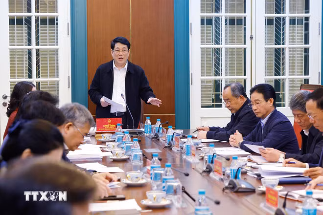 越南国家主席梁强在会上发表讲话。（图片来源：越通社）