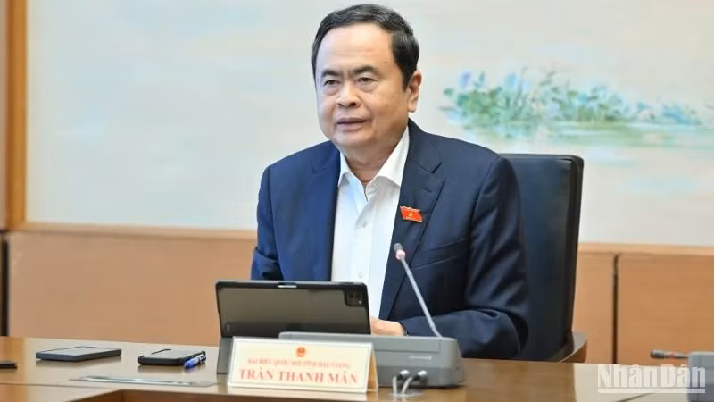国会主席陈青敏在会上发表讲话。（图片来源：水原 摄）
