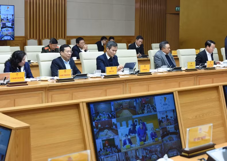 与会代表。