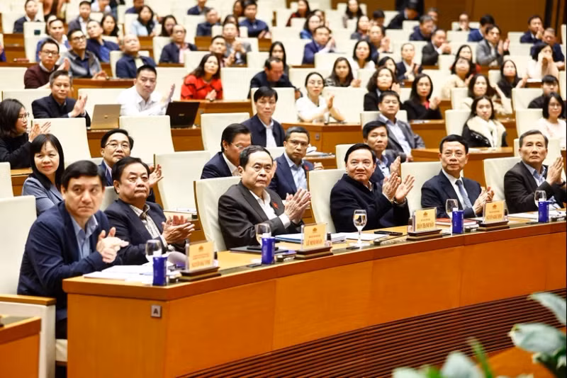国会主席陈青敏出席会议。（图源：越通社）