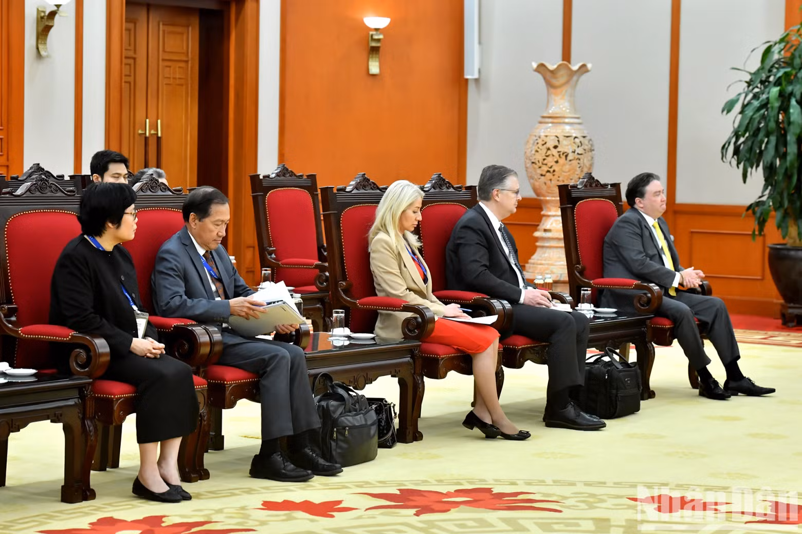 出席会见活动的美国-东盟商务理事会企业代表团。